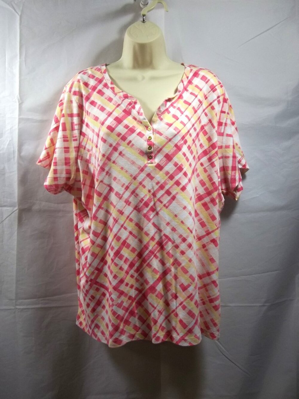 Karen Scott Womens Top Blouse Plus Size 3X V-Neck Partial Button Geometric Pink